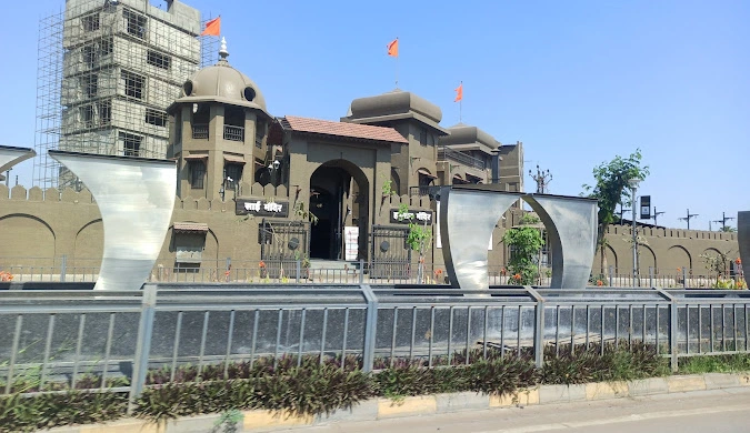Shri Sai Baba Temple (Sai Mandir Sansthan)