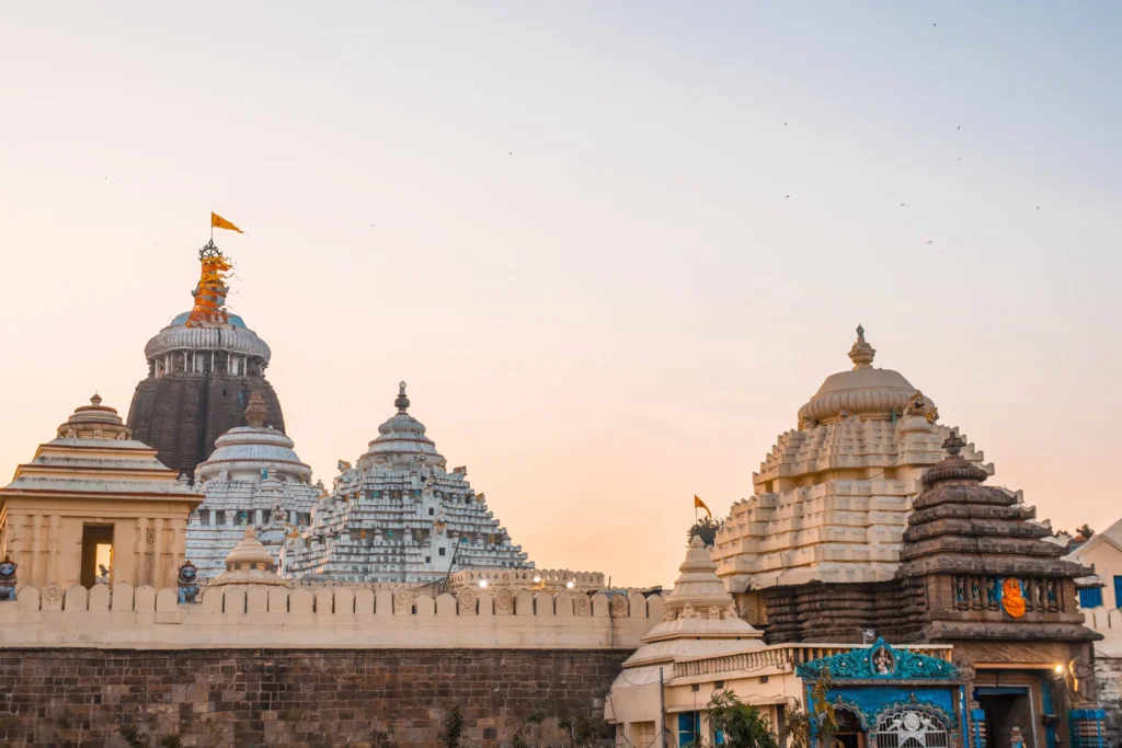 Surat’s Best Temples To Visit In 2025