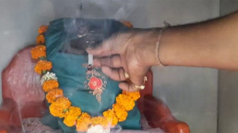 rituals at bhoot mama temple surat